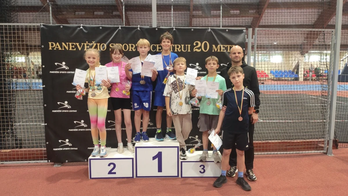 Panevėžio miesto vaikų varžybose – jaunųjų lengvaatlečių pergalės