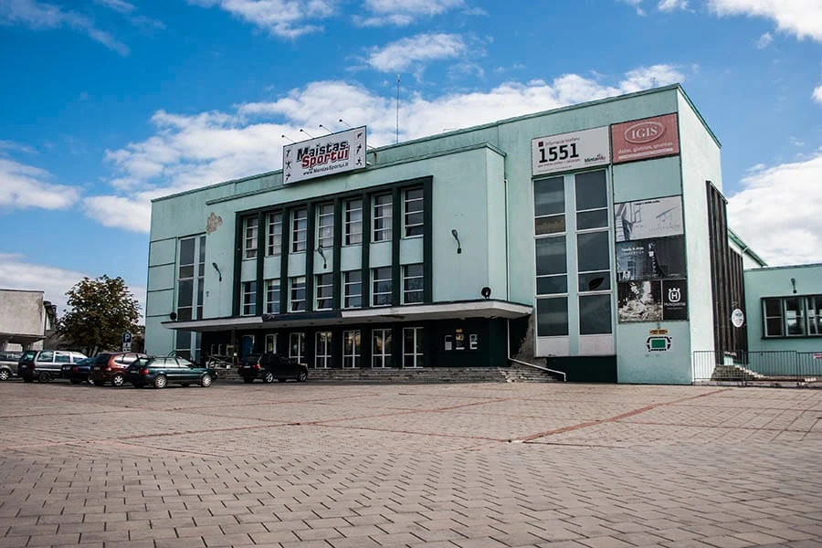 Panevėžio sporto komplekse „Aukštaitija“ – saulės elektrinė