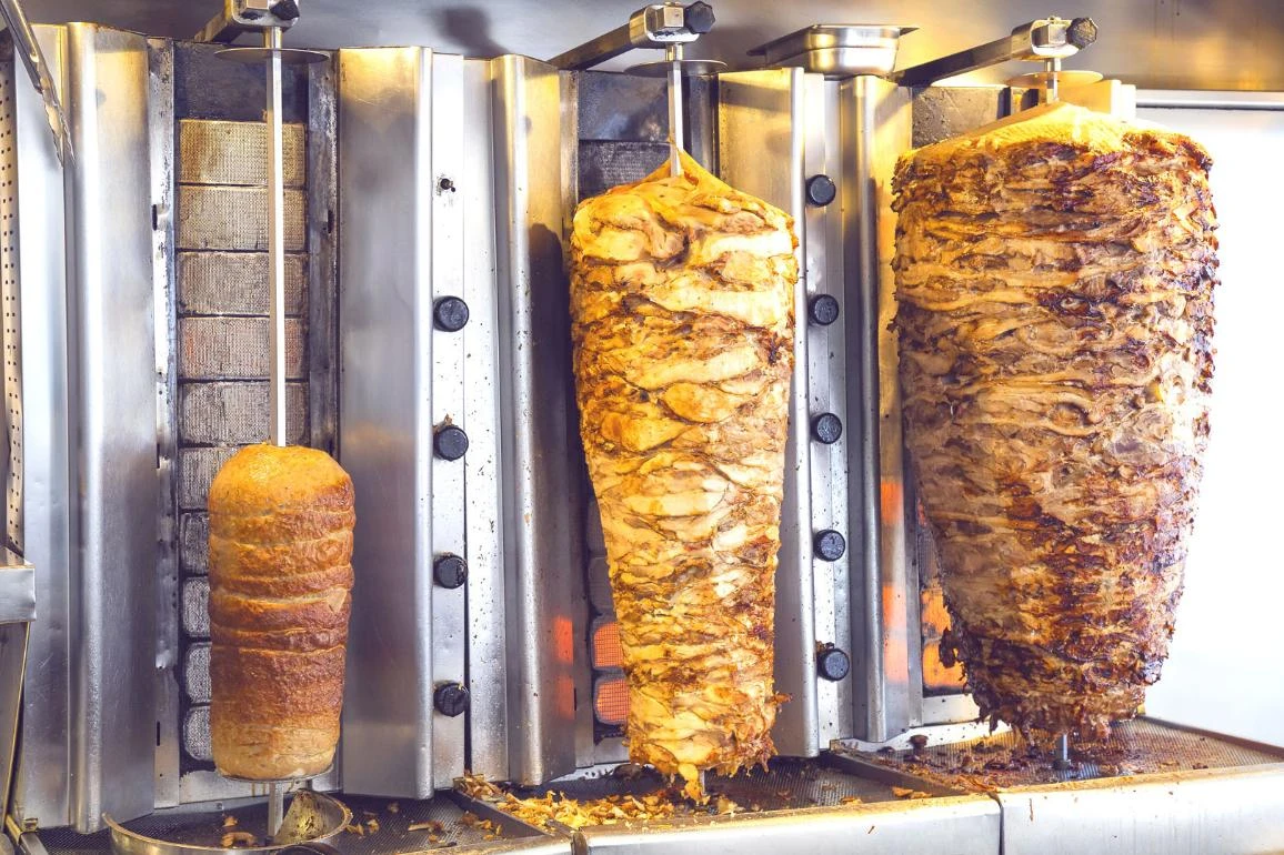 Europos Parlamentas NESIEKIA uždrausti kebabų!