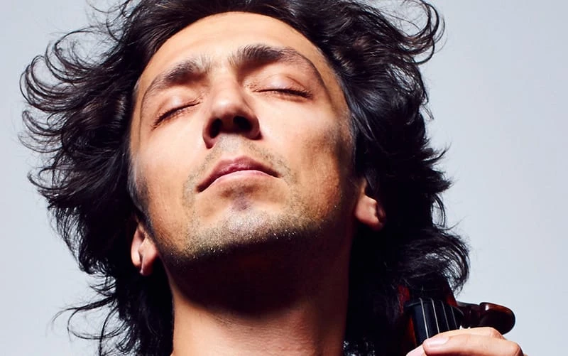 JAV ambasados dovana Lietuvos šimtmečio proga – violončelės virtuozo Ian Maksin koncertinė programa Panevėžyje