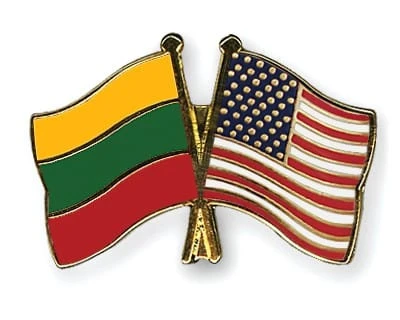 Į Panevėžį atvykta JAV ambasados paroda „Per Atlantą: Lietuvos ir JAV draugystės amžius“