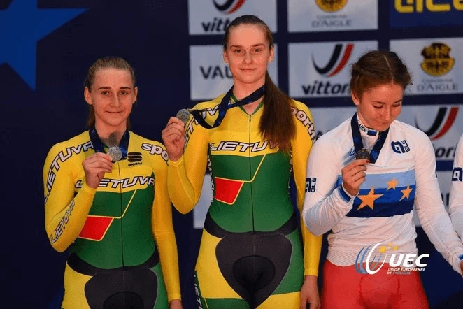 V.Šumskytė ir A.Savičiūtė – Europos jaunių dviračių treko vicečempionės