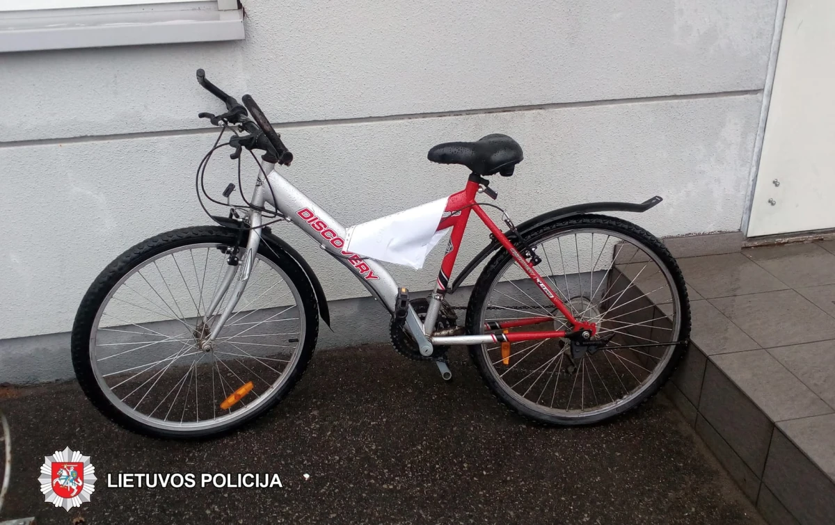 Policija ieško dviračio savininko
