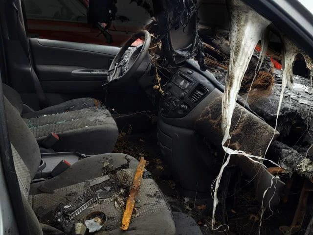 Paryčiais susprogdintas automobilis