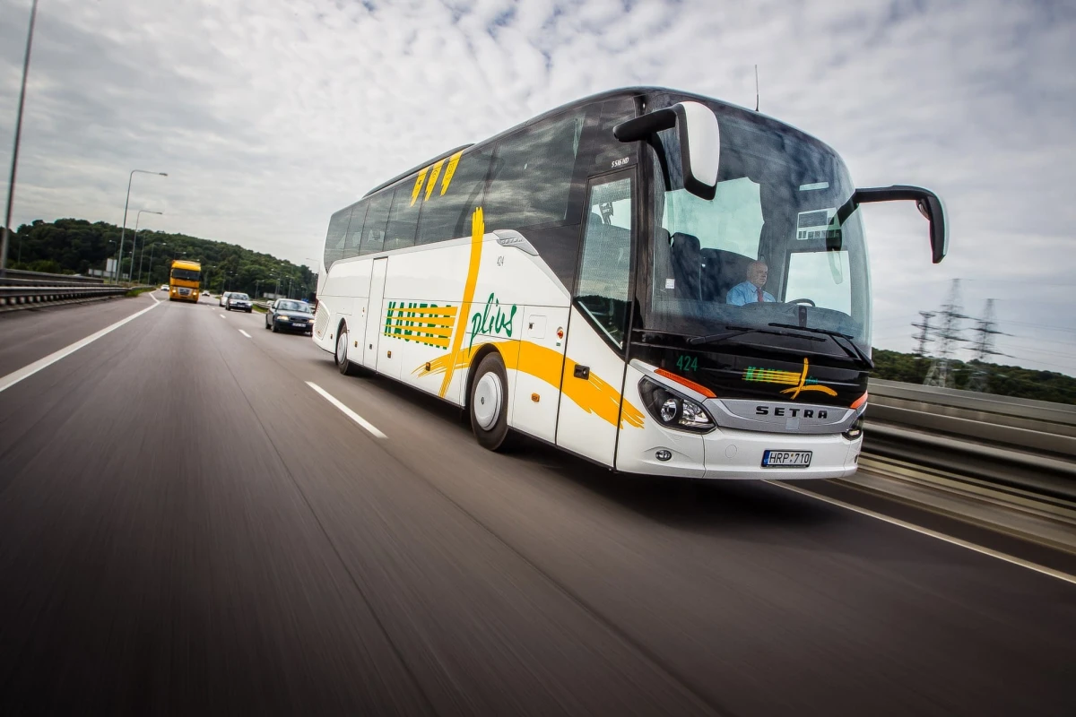 Kautra plius autobusas