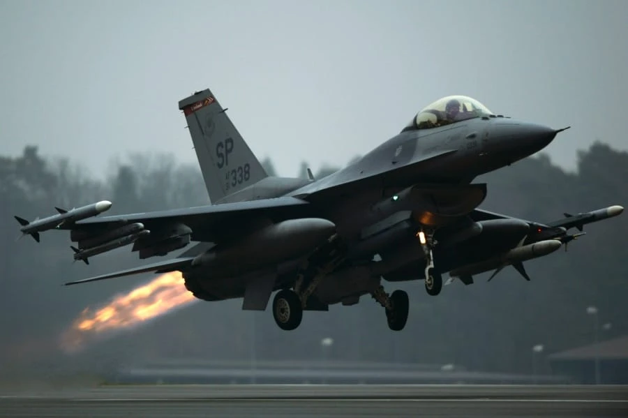 f 16