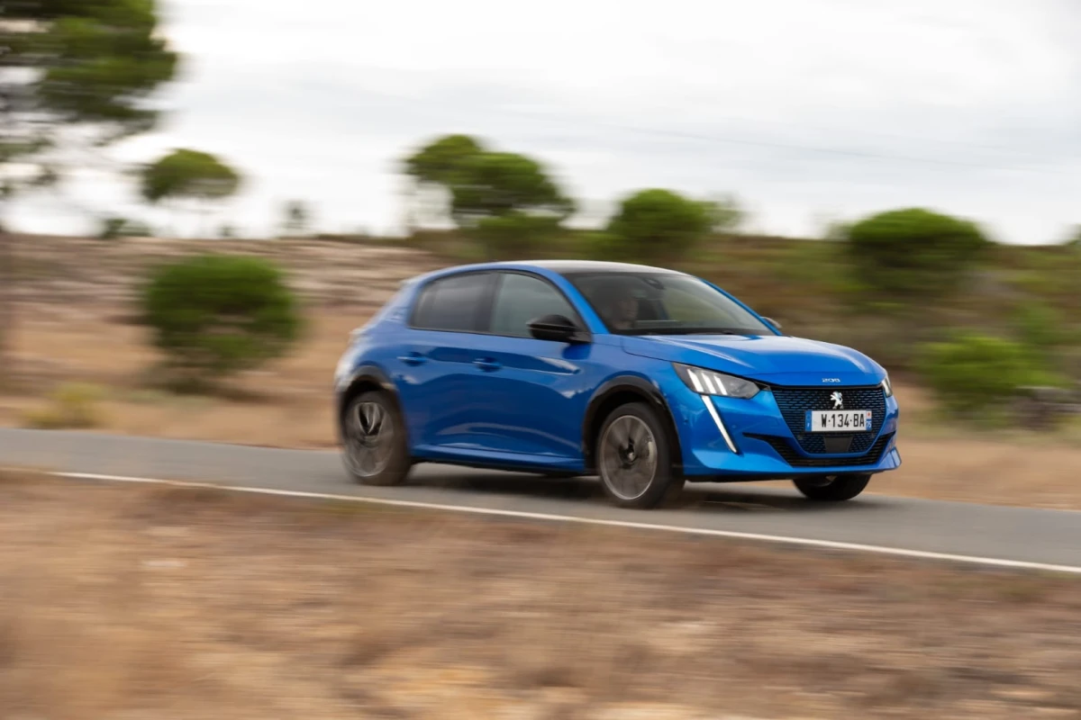 Peugeot e208 elektromobilis