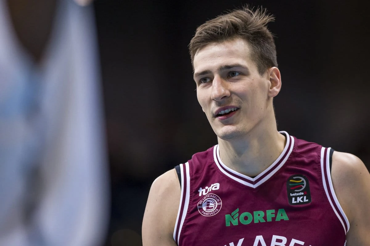 Lieka G.Maldūnas, bet išvyksta T.Lekūnas