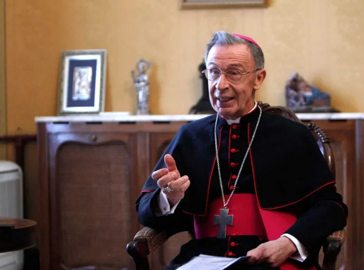 Luis F Ladaria SJ