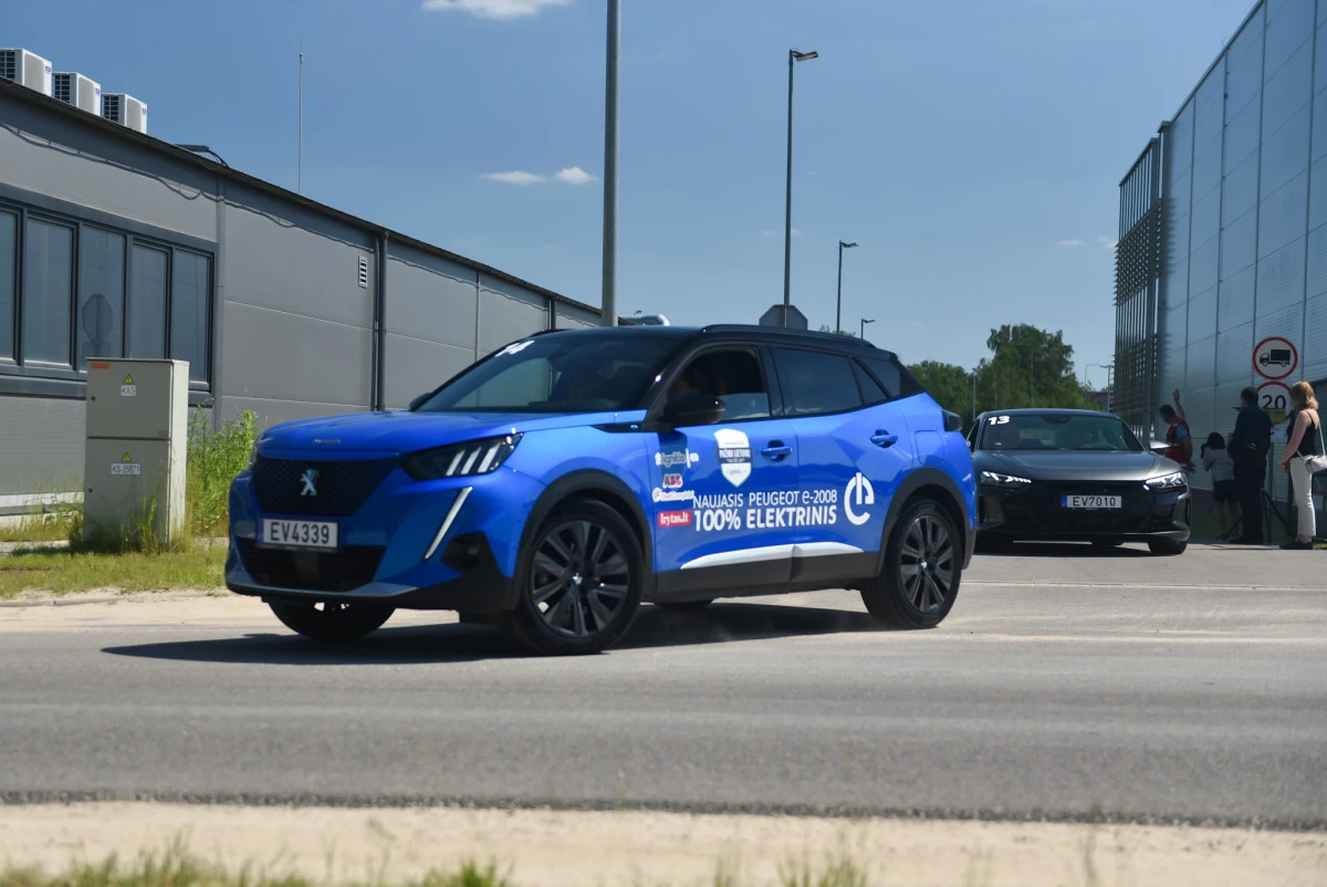 Elektromobiliu varzybos 19