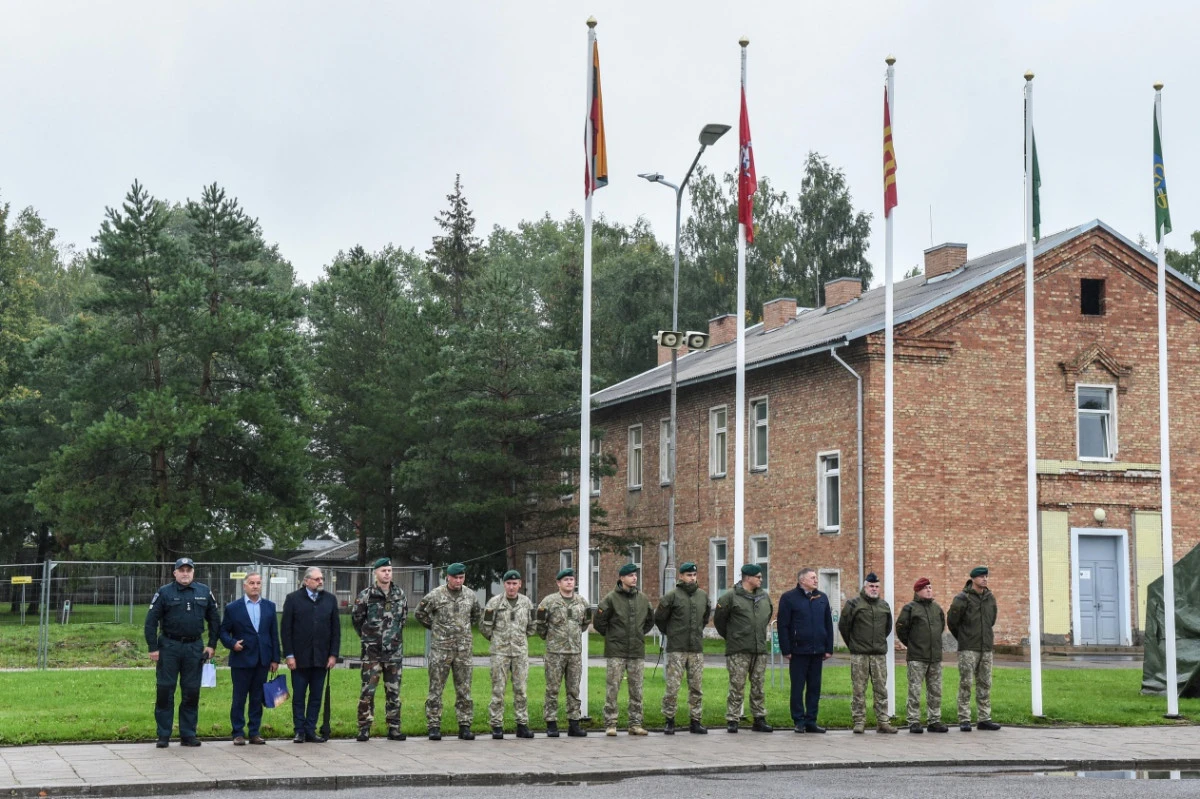 Karaliaus Mindaugo husarų batalione iškilmingai pasitiktas naujas vadas