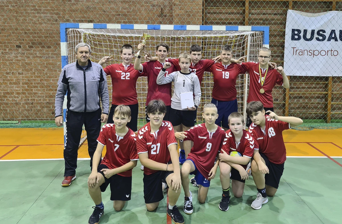 Jaunieji rankininkai jaunučių rankinio čempionatui pasiruošę