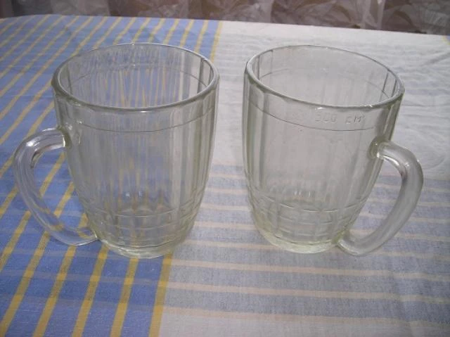 Picerijoje pasišvaistė bokalu