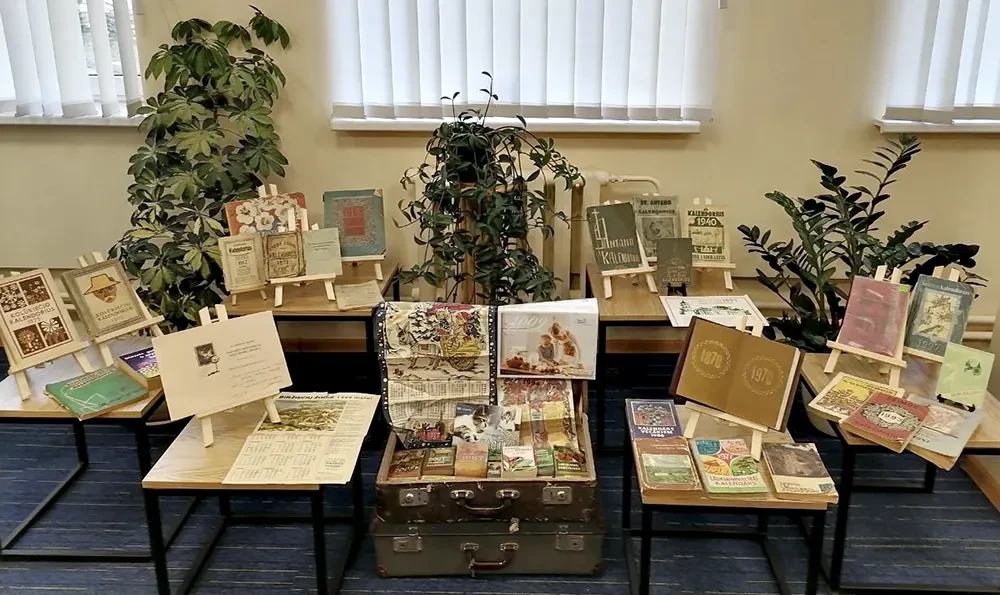 Smėlynės bibliotekoje – daugiau nei šimtmetį skaičiuojantys kalendoriai