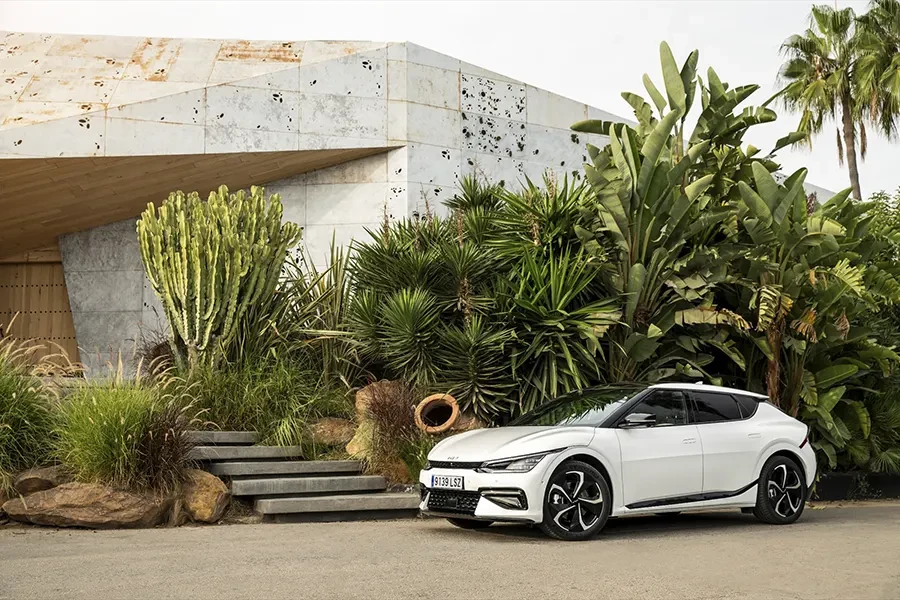 „Kia EV6“ pateko tarp trijų geriausiųjų „World Car of the Year 2022“ apdovanojimuose