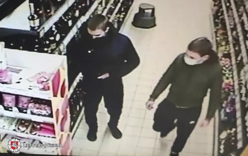Policija prašo padėti atpažinti asmenis