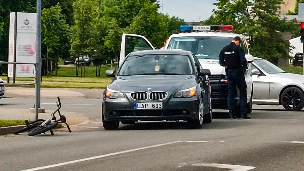 Sankryžoje pertrenktas mažametis dviratininkas