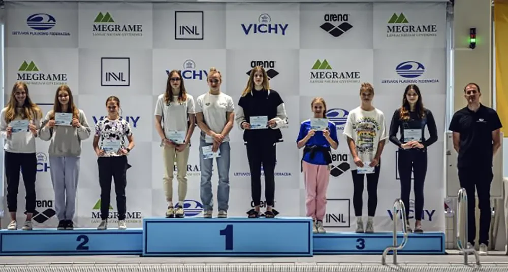 Iš Lietuvos jaunučių-jaunių-jaunimo plaukimo čempionato su 14 aukso, 12 sidabro ir 5 bronzos medaliais