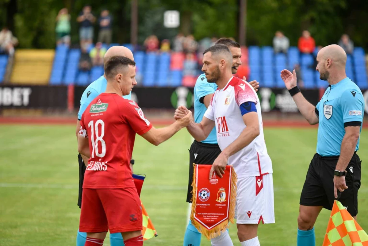Pirmosiose UEFA Konferencijų lygos rungtynėse įvarčių nepasiekta