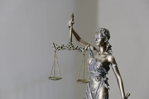 Pradėtas ikiteisminis tyrimas dėl galimo padėjimo kitai valstybei veikti prieš Lietuvos Respubliką