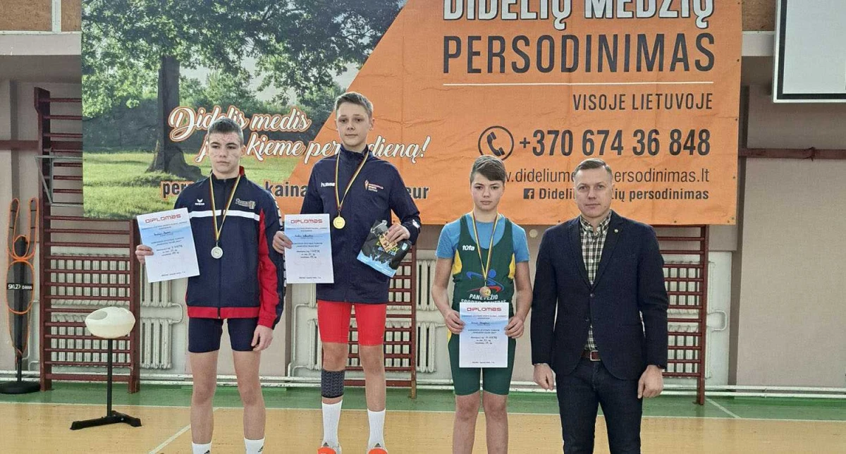 Panevėžio sporto centro sunkiaatlečiams sėkmingos varžybos