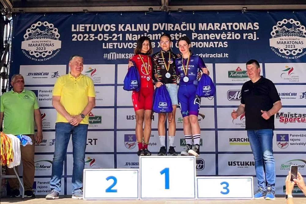 Dviratininkus lydėjo sėkmė