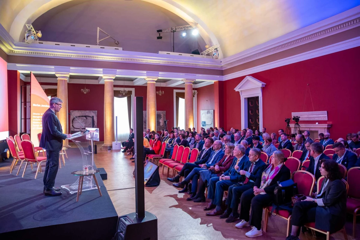 13-oje tarptautinėje Sacharovo konferencijoje Vilniuje – aktualiausios Ukrainos atstatymo temos