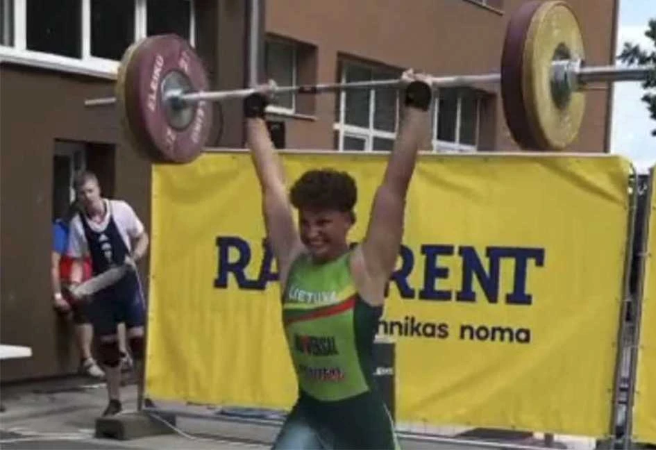 Iš tarptautinio sunkiosios atletikos turnyro panevėžiečiai grįžo su medaliais