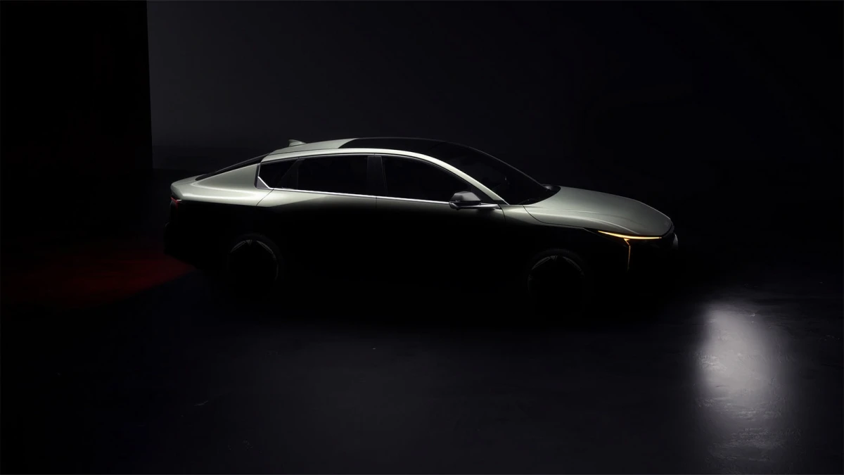 Artėjant Niujorko automobilių parodai – naujojo „Kia K4“ užuominos