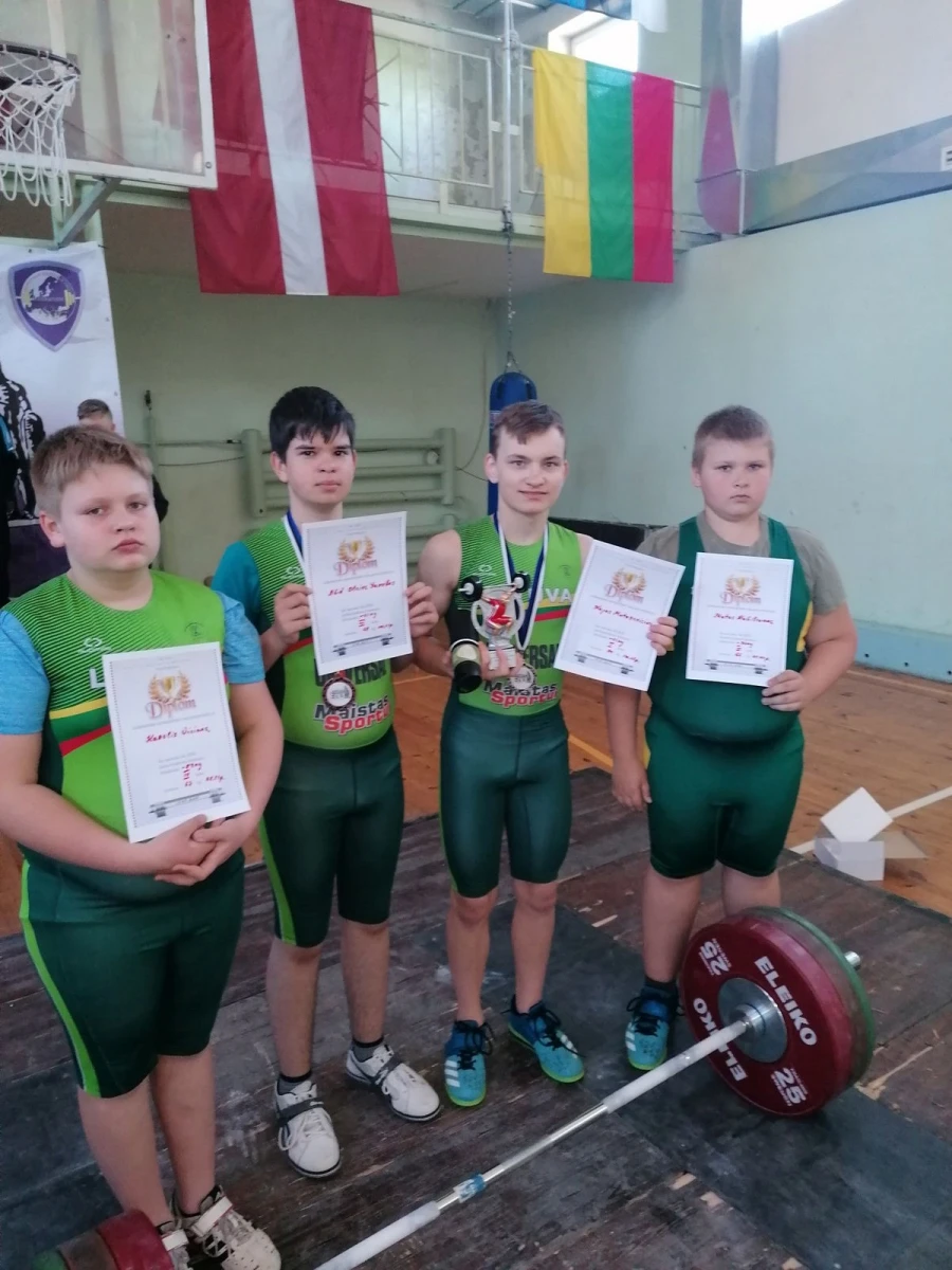 Panevėžio sporto centro sunkiaatlečiai triumfavo turnyre Estijoje