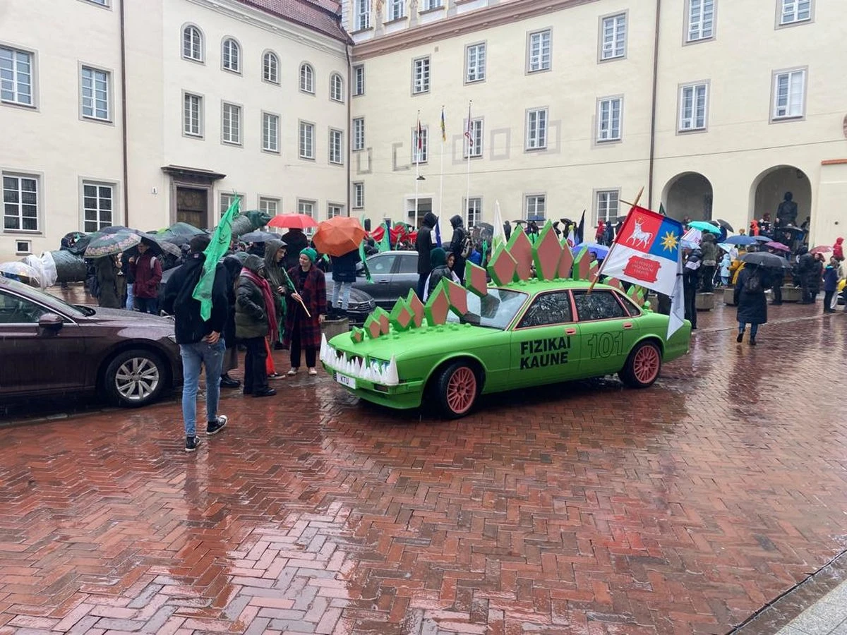 KTU fizikų Slibinomobilis