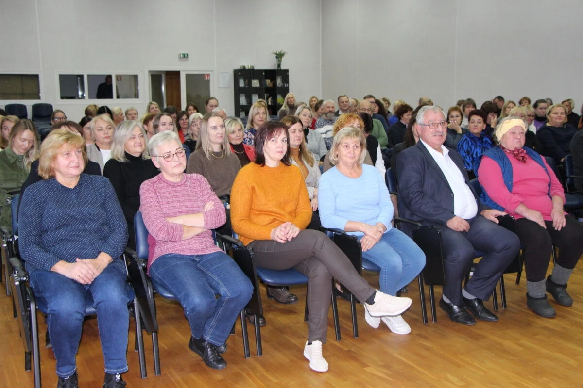 Panevėžio rajono savivaldybėje pagerbti ir valytojai, ir vadovai