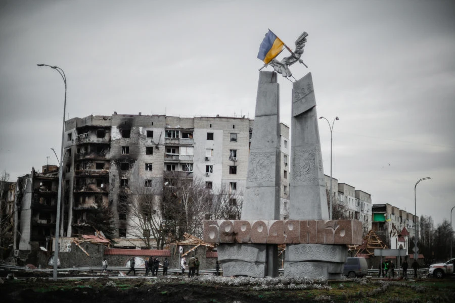 KTU mokslininkai kuria inovatyvius kompresinius tvarsčius Ukrainoje sužeistiems kariams gydyti