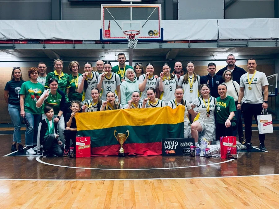 Panevėžio sporto centro ugdytinės su šalies rinktine tapo EGBL U18 čempionėmis