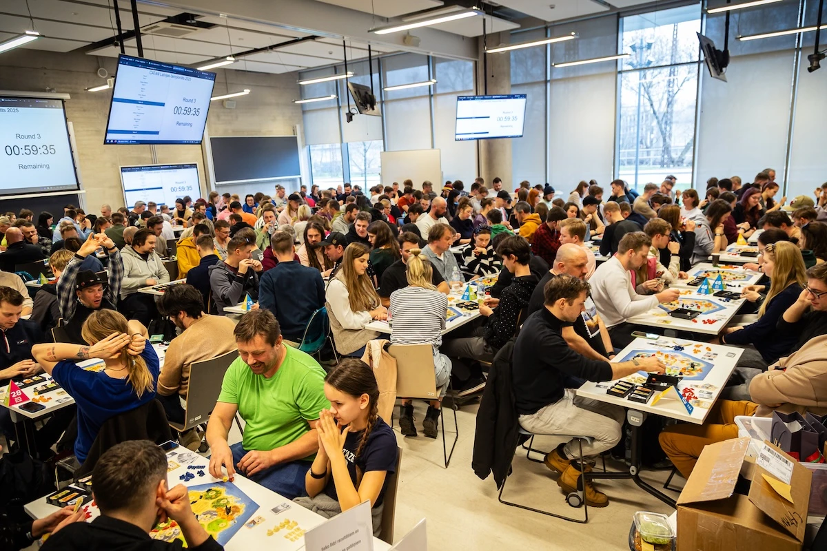 Rygoje vyksiantis renginys kviečia lietuvius tapti istorinio momento dalimi: sieks pasaulinio stalo žaidimo „CATAN“ rekordo