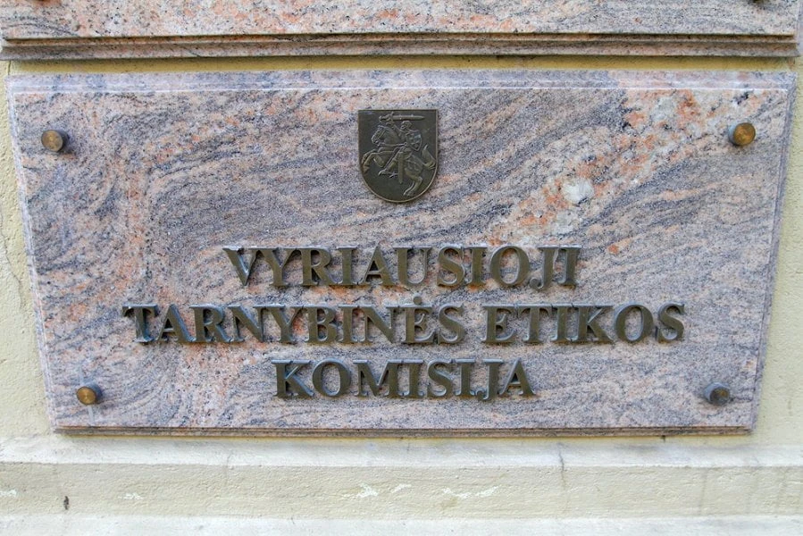 T.Josui vyriausiosios tarnybinės etikos komisijos kirtis