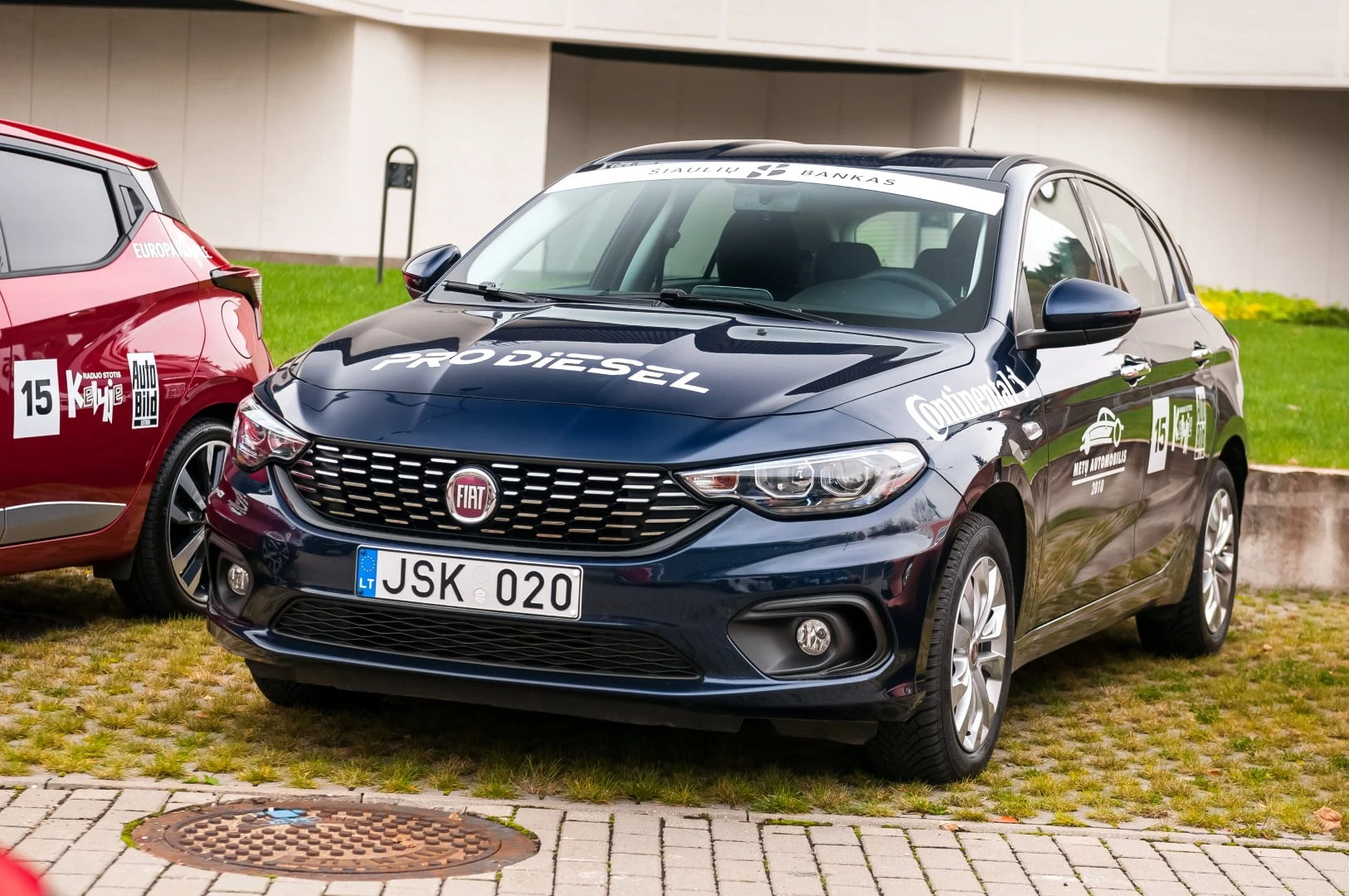 Metų automobilis. Įdomioji statistika: kurios automobilių funkcijos – pigiausios?
