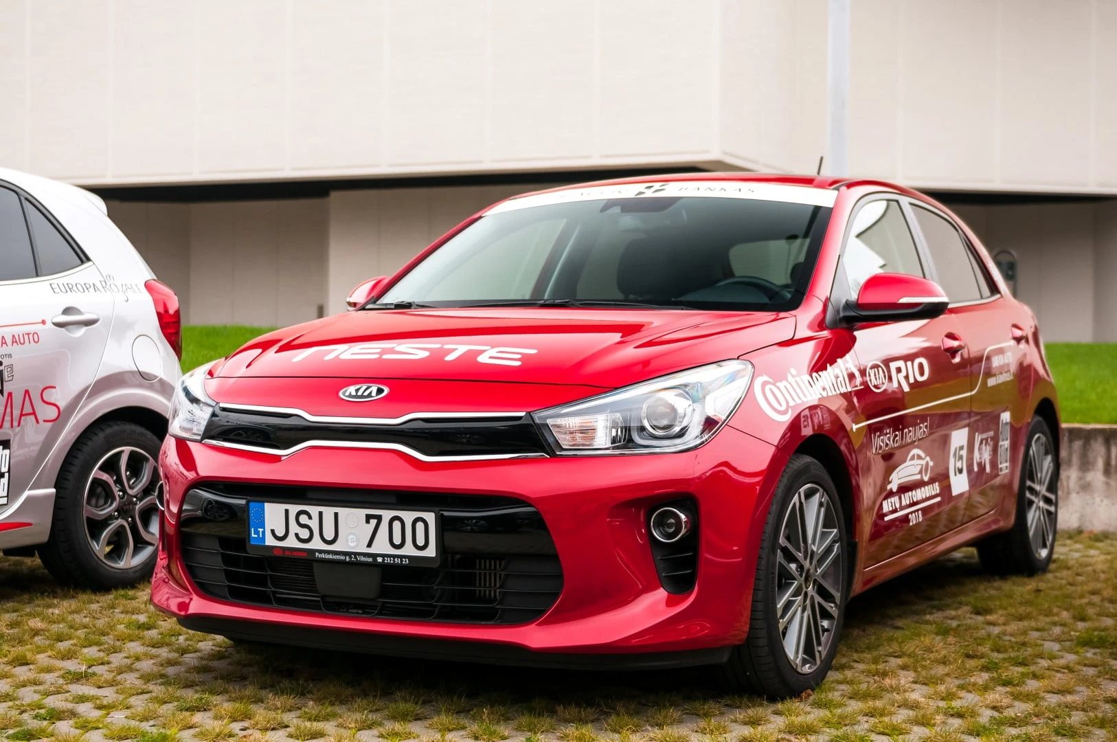 Metų automobilis. Įdomioji statistika: kurios automobilių funkcijos – pigiausios?