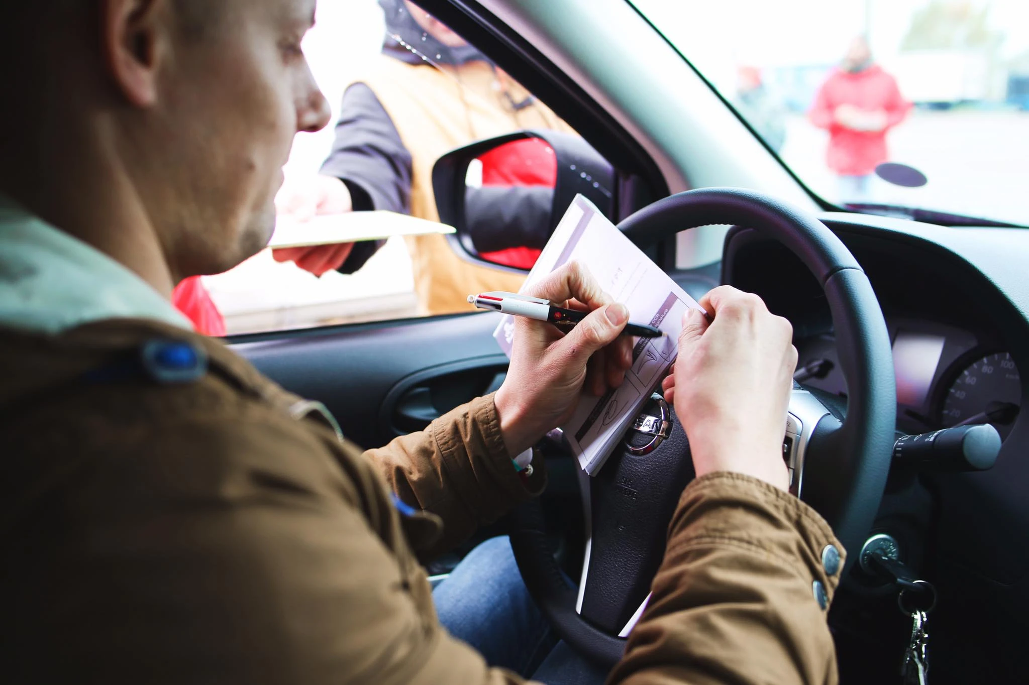 Dakaro fanų automobiliai – tik su keturių varančių ratų pavara