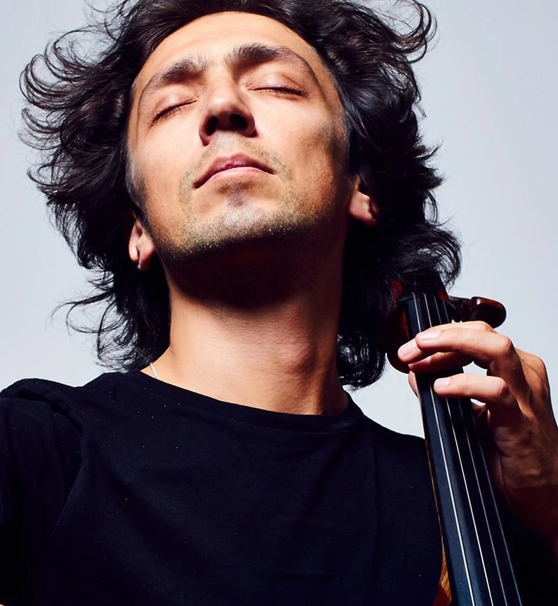 JAV ambasados dovana Lietuvos šimtmečio proga – violončelės virtuozo Ian Maksin koncertinė programa Panevėžyje