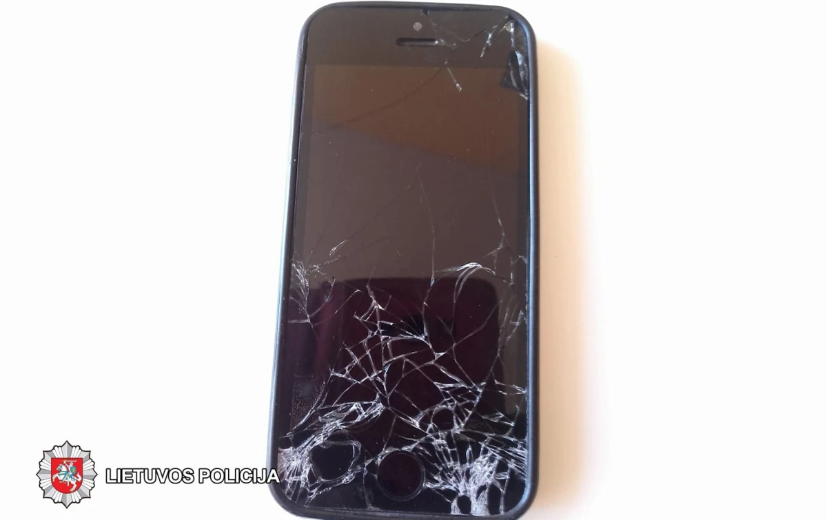 Policija ieško mobiliojo ryšio telefono savininko