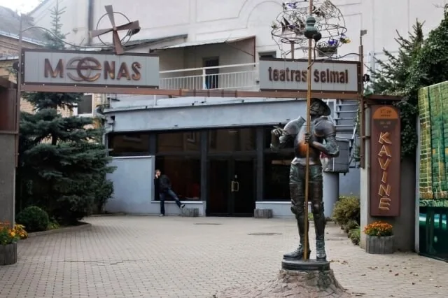 Teatras menas1 640x426