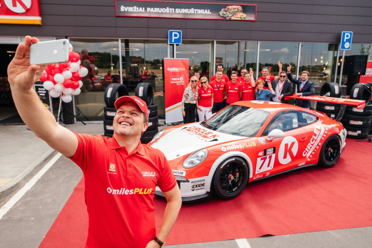 20180709 CircleK Porsche 028