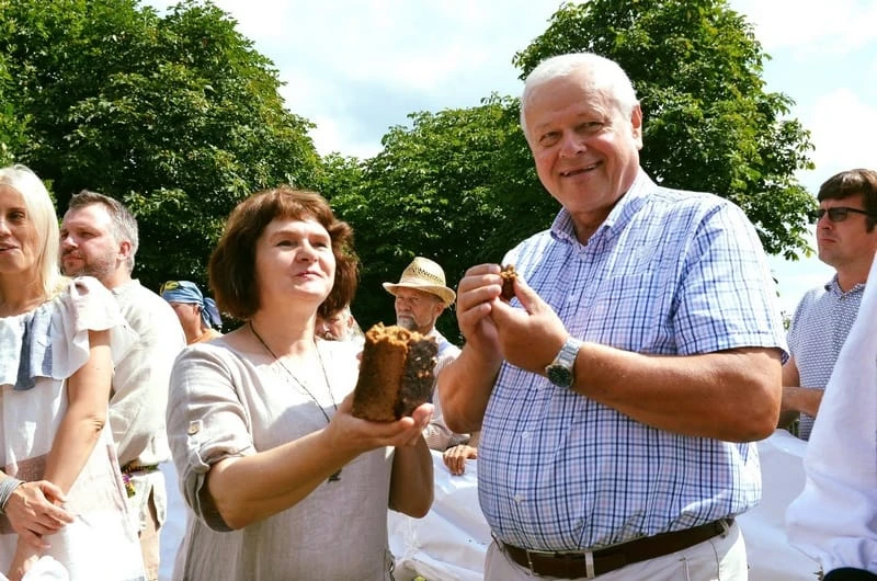 Šventėje „Visur duona su pluta“ pagerbti duonos kepėjai, prisimintos senosios tradicijos