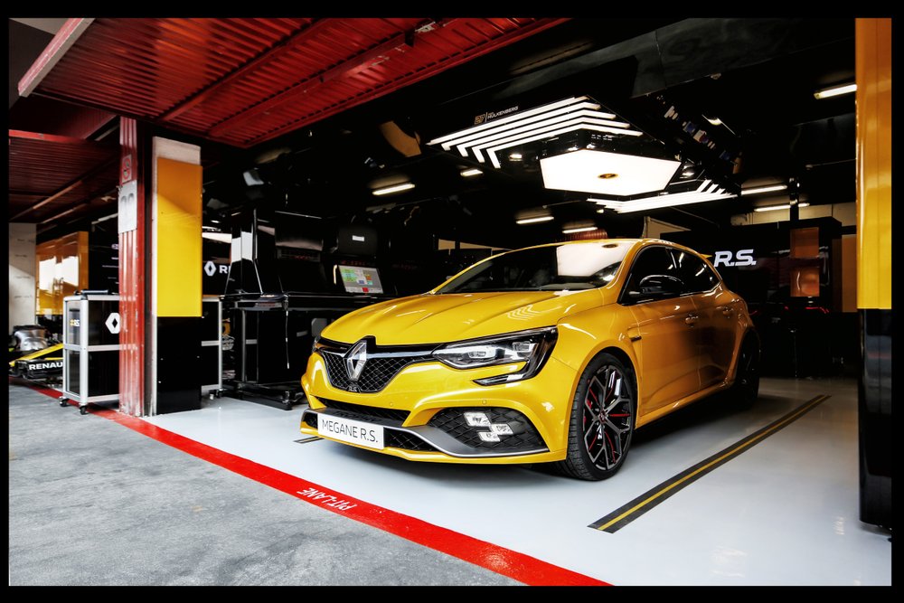 2018 – Nouvelle Renault MÉGANE R.S. TROPHY NewRenaultMGANERSTROPHY 3