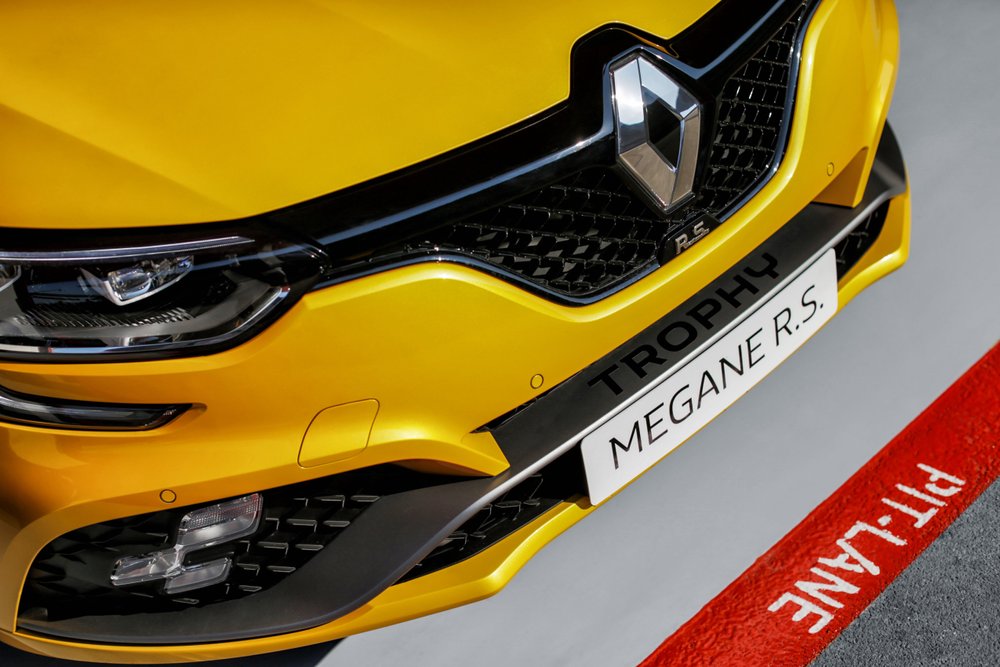 2018 – Nouvelle Renault MÉGANE R.S. TROPHY NewRenaultMGANERSTROPHY 4