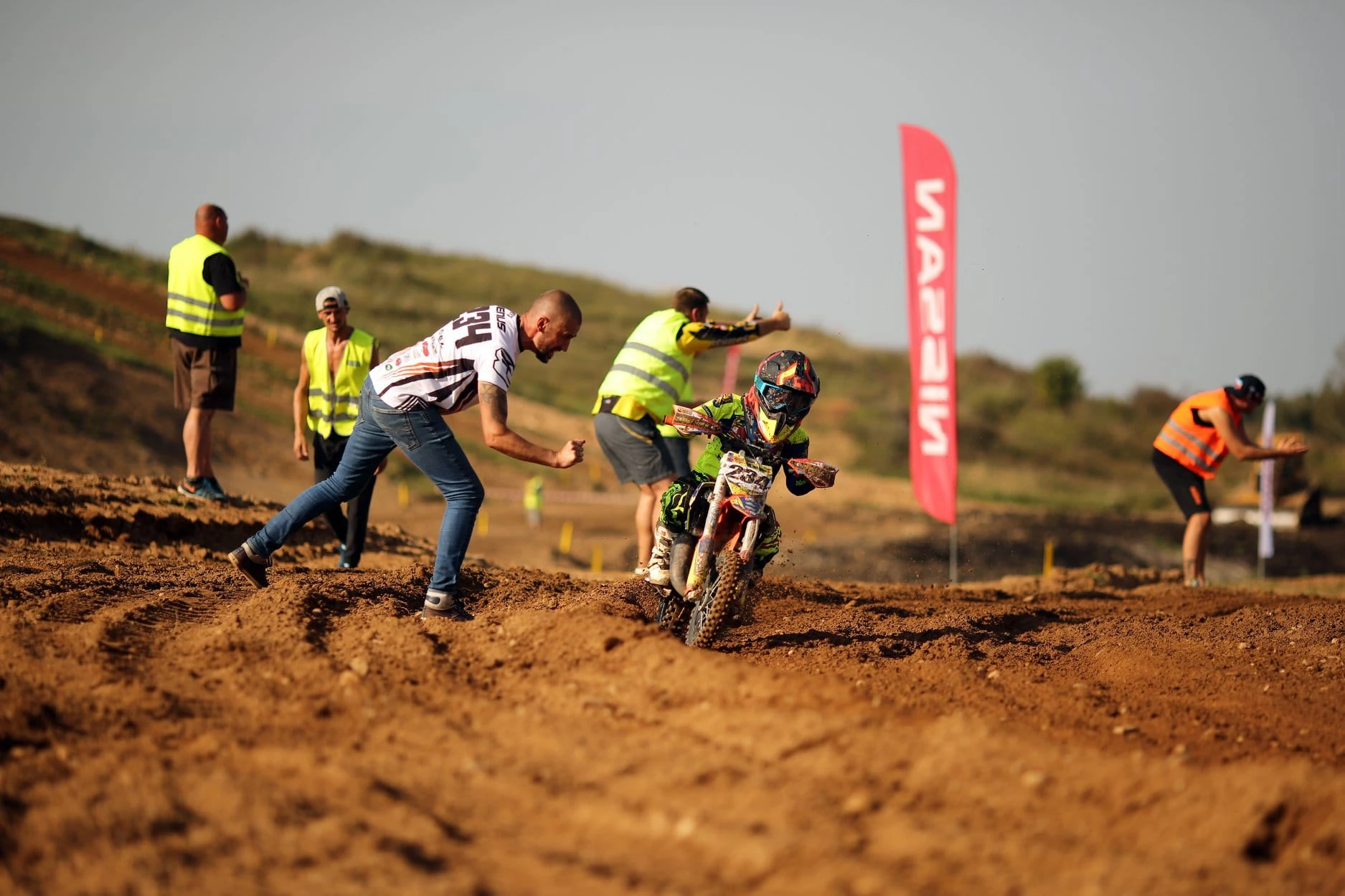 Motokroso sezono finiše – atkaklios kovos su pasaulio čempionato dalyviais