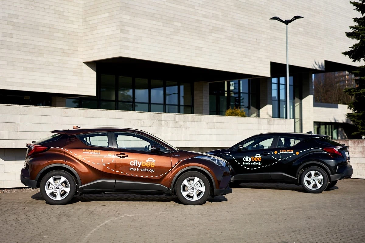 „CityBee“ ėmėsi inovuoti ilgalaikės automobilių nuomos rinką