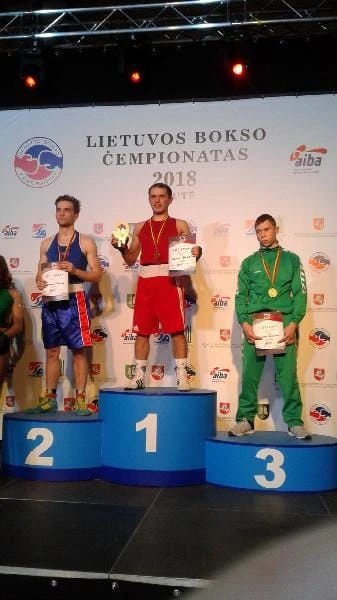 M.Vyįniauskas