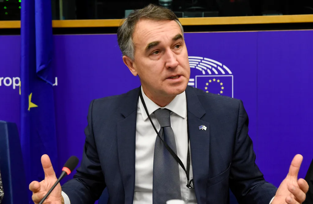 Pertras Auštrevičius